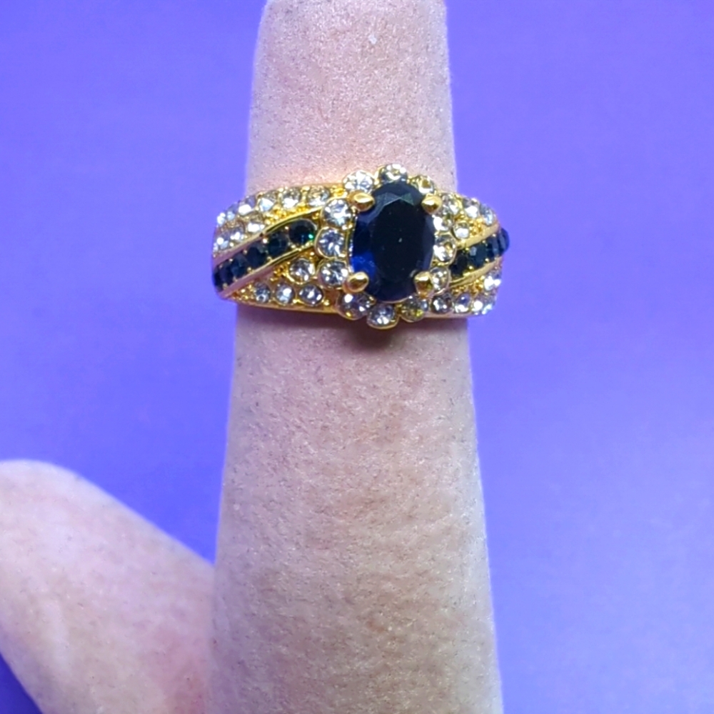 Vintage GE 18KT GOLD Sapphire Cocktail Ring Size 5